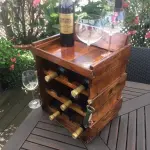 Jürgen Bahls Servierwagen aus alten Weinkisten sind ein Teil seines Beitrags für die Künstler-12von12 im Oktober 2022