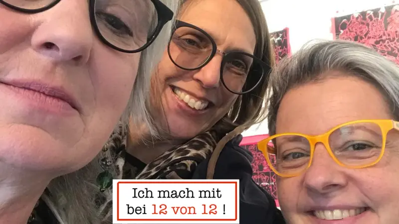Die Ausstellerinnen Olivia Kaufmann (links) und Nadja Schüller-Ost (rechts) von "Die Druckkolonne". Sie zieren meine 12von12 im September 2024.