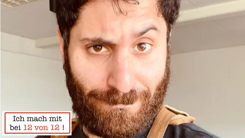 Roy Hayeks 12von12 im August 2025: Beitragsbild, das Roy Hayek zeigt sowie Logo mit: Ich mache mit bei den 12von12!